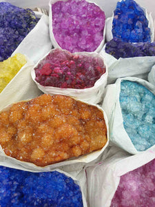 Amethyst Clusters Box XXL Multicolour-Oddball Crystals